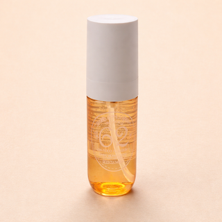 Brume Fixatrice de Maquillage Hydratante – Longue Tenue