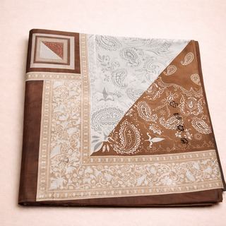 Foulard carré patchwork motifs cachemire