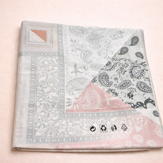 Foulard carré patchwork motifs cachemire