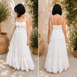 Robe Longue Bohème Blanche en Coton Brodé – Détails Volants & Bretelles Fines